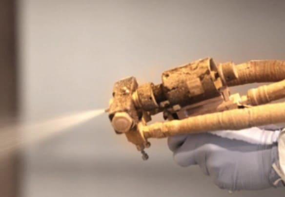 Tengo entendido que no es un buen aislante acústico, ¿es así?