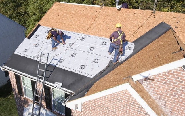 Formación en seguridad para trabajar en tejados