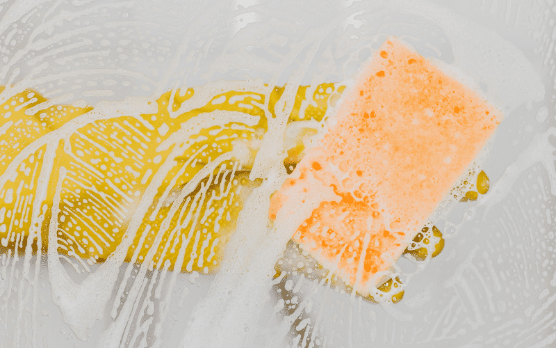 Beneficios de contratar especialistas para la limpieza de los cristales de la oficina