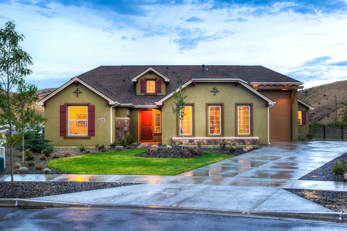 ¿Cuál es el funcionamiento de las fachadas ventiladas en las edificaciones?