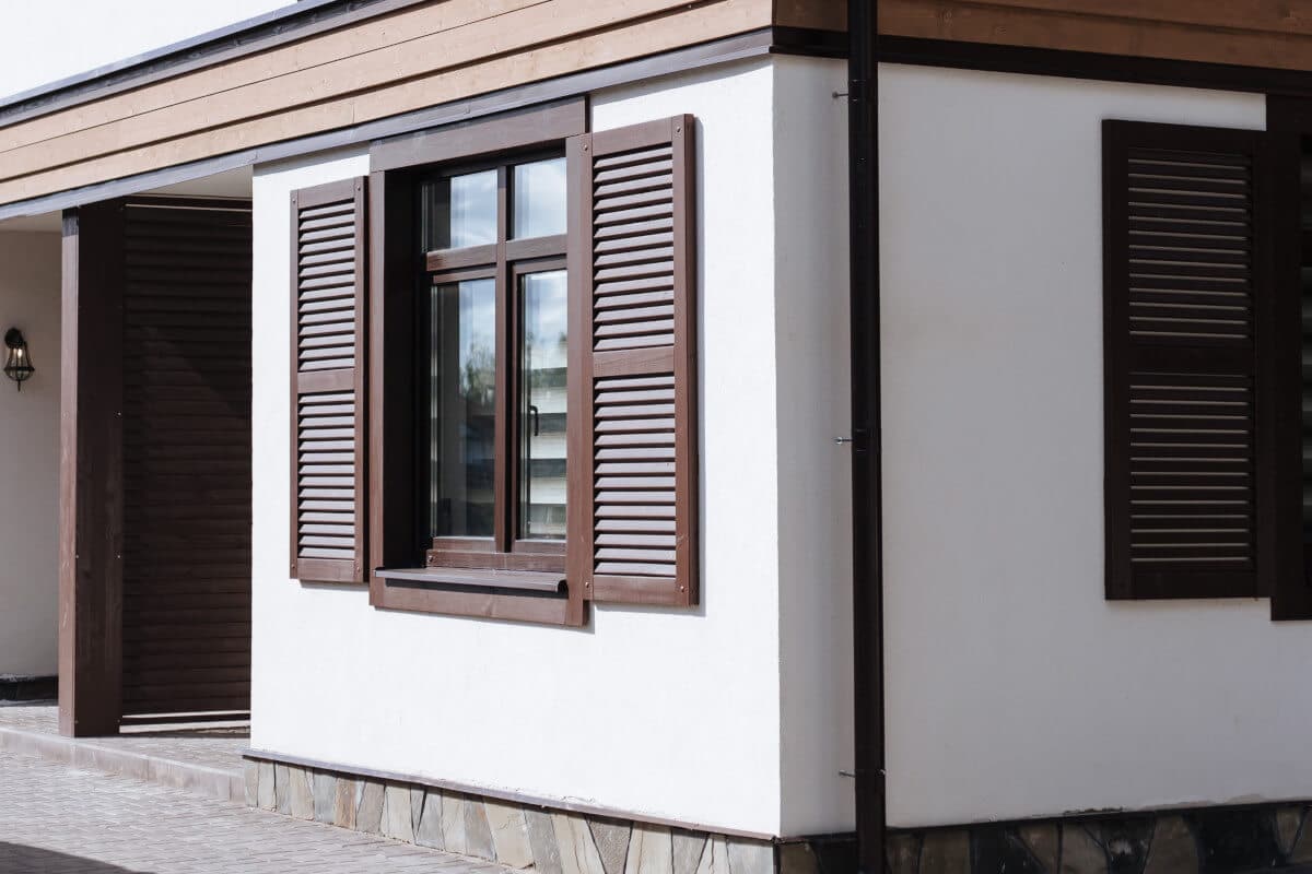 Favorece el aislamiento térmico y acústico