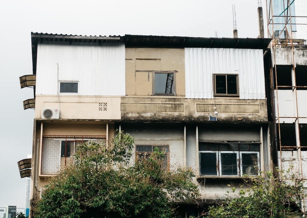 Arreglar la fachada de tu edificio por riesgos