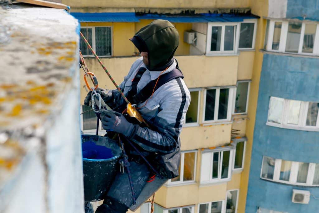 seguridad en los trabajos verticales fachadas