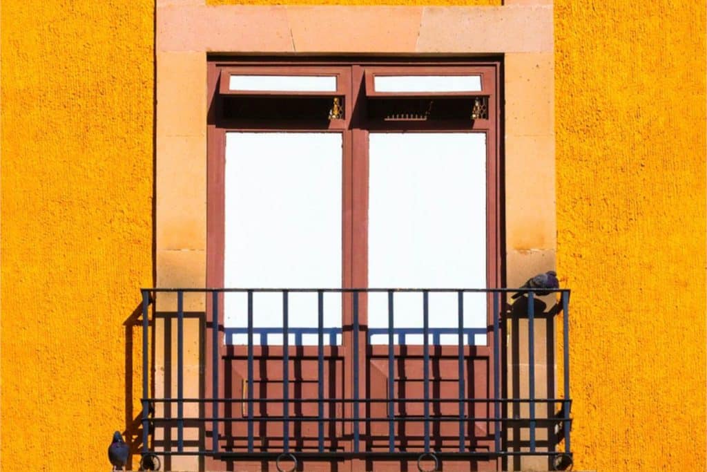 Qué se debe tener en cuenta a la hora de aplicar pintura fachadas comunidades Madrid